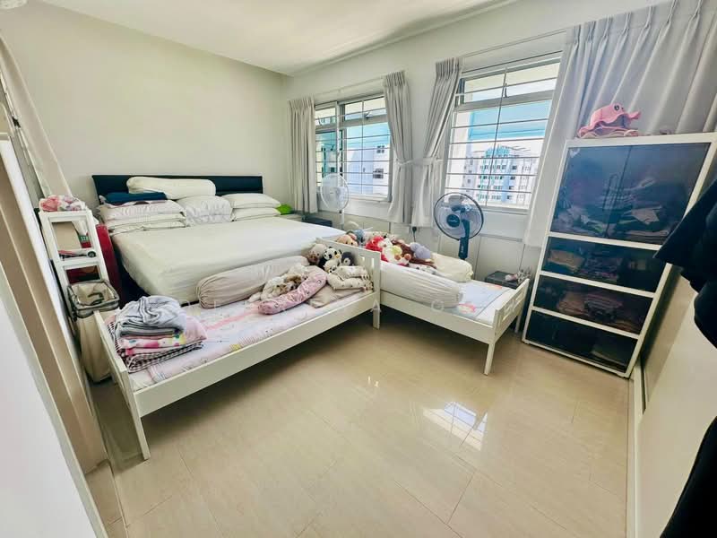 969 Hougang Street 91, 969 Hougang Street 91, 3 Bedrooms, 1,033 sqft, HDB Flat For Sale, by Desrina Goh, 500104807 - Bedroom - PropertyGuru.com.sg