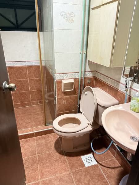 The Anchorage, 370E Alexandra Road, Room Rental, 100 sqft, Condominium For Rent, by Lynn Lee, 500104815 - Bathroom - PropertyGuru.com.sg