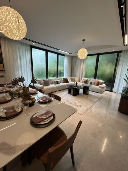 Villas @ Greenbank Park, 50 Greenbank Park, 5 Bedrooms, 5,439 sqft, Semi-Detached House For Sale, by Vivian Sun 孙淑媛, 500104823 - Living Room - PropertyGuru.com.sg