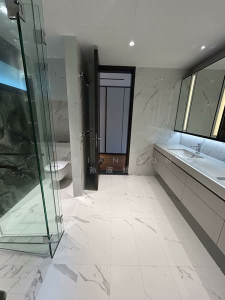 Villas @ Greenbank Park, 50 Greenbank Park, 5 Bedrooms, 5,439 sqft, Semi-Detached House For Sale, by Vivian Sun 孙淑媛, 500104823 - Bathroom - PropertyGuru.com.sg