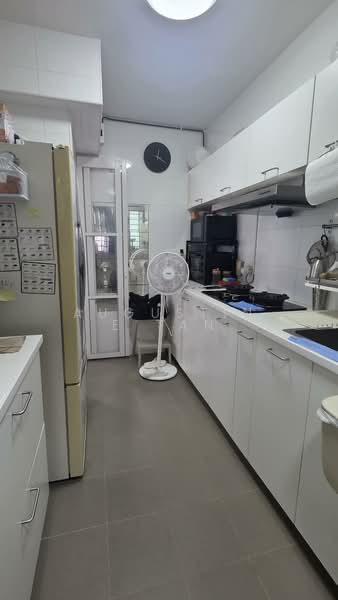 117B Jalan Tenteram, 117B Jalan Tenteram, 2 Bedrooms, 721 sqft, HDB Flat For Sale, by Augustine Tan, 500104829 - Kitchen - PropertyGuru.com.sg