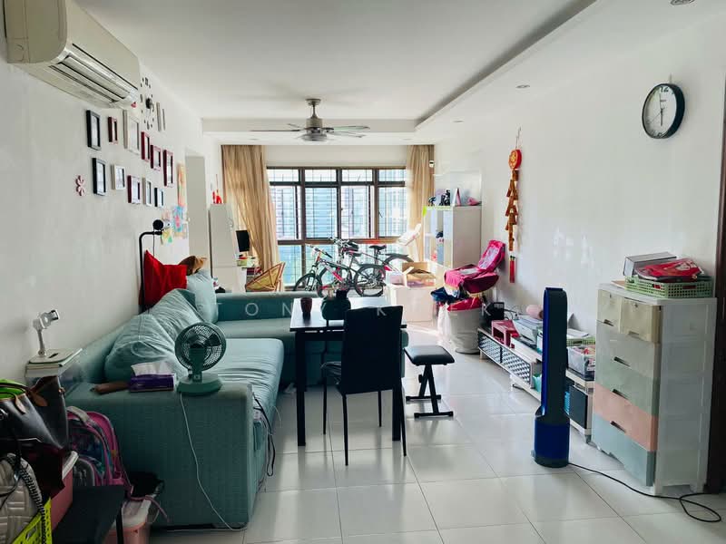 764A Woodlands Circle, 764A Woodlands Circle, Room Rental, 180 sqft, HDB Flat For Rent, by Tony Kwek, 500104838 - Living Room - PropertyGuru.com.sg