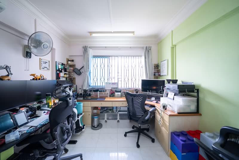 286 Tampines Street 22, 286 Tampines Street 22, 3 Bedrooms, 1,130 sqft, HDB Flat For Sale, by Shaw Yong, 500104841 - Study - PropertyGuru.com.sg