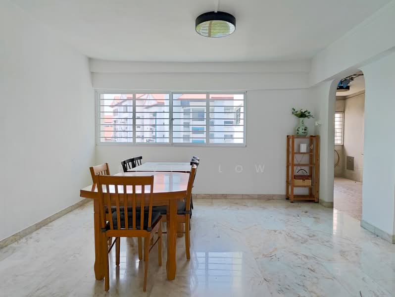 307 Jurong East Street 32, 307 Jurong East Street 32, 3 Bedrooms, 1,410 sqft, HDB Flat For Sale, by Elvin Low, 500104858 - Dining Room - PropertyGuru.com.sg