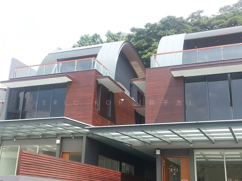Jalan Tupai Rare One Tree Hill 6 Bedrooms with Pool, , 6 Bedrooms, 4,860 sqft, Semi-Detached House For Rent, by Eric Koh (许子杰), 500104859 - Exterior - PropertyGuru.com.sg