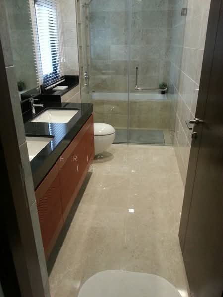 Jalan Tupai Rare One Tree Hill 6 Bedrooms with Pool, , 6 Bedrooms, 4,860 sqft, Semi-Detached House For Rent, by Eric Koh (许子杰), 500104859 - Bathroom - PropertyGuru.com.sg