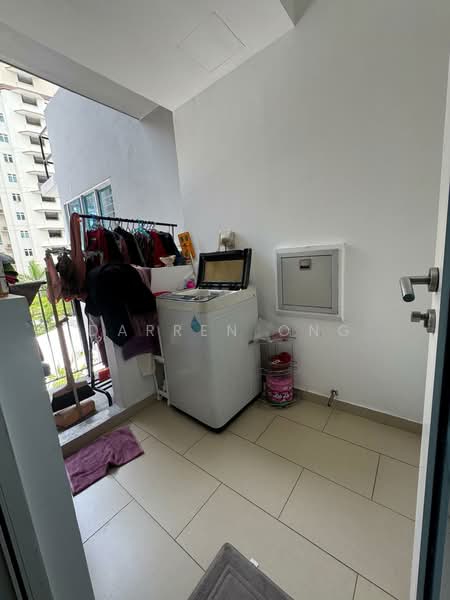 Waterview, 91 Tampines Avenue 1, 2 Bedrooms, 786 sqft, Condominium For Sale, by Darren Ong, 500104860 - Balcony - PropertyGuru.com.sg