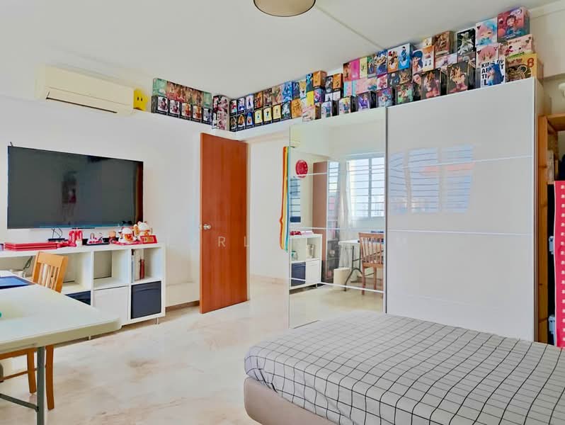 307 Jurong East Street 32, 307 Jurong East Street 32, 3 Bedrooms, 1,410 sqft, HDB Flat For Sale, by Pearlyn Nam, 500104875 - Bedroom - PropertyGuru.com.sg