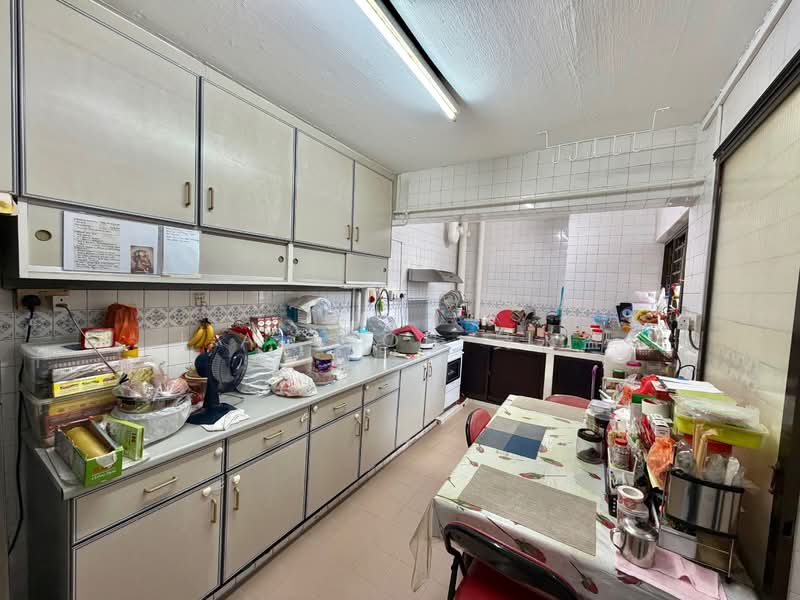 430 Ang Mo Kio Avenue 3, 430 Ang Mo Kio Avenue 3, 3 Bedrooms, 1,281 sqft, HDB Flat For Sale, by J.A. Goh 吴永益, 500104876 - Kitchen - PropertyGuru.com.sg