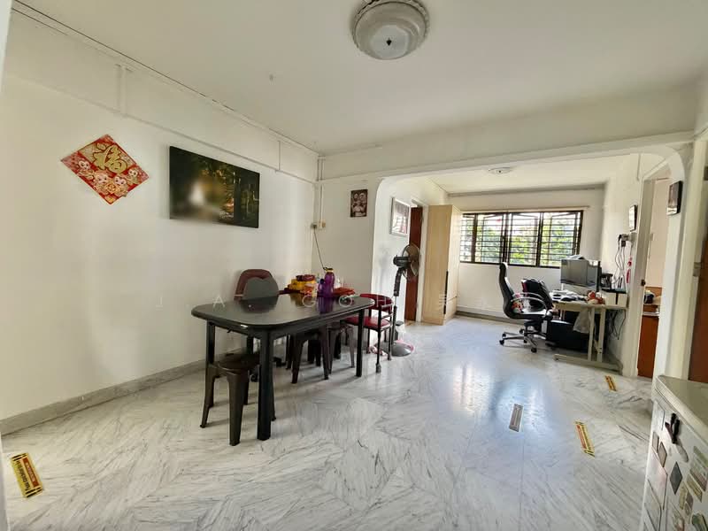 430 Ang Mo Kio Avenue 3, 430 Ang Mo Kio Avenue 3, 3 Bedrooms, 1,281 sqft, HDB Flat For Sale, by J.A. Goh 吴永益, 500104876 - Living Room - PropertyGuru.com.sg