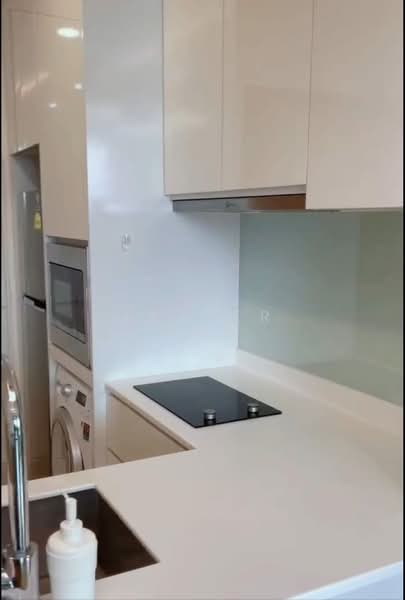 Kingsford Hillview Peak, 105 Hillview Rise, 1 Bedroom, 517 sqft, Condominium For Sale, by Javier Wan, 500104877 - Kitchen - PropertyGuru.com.sg