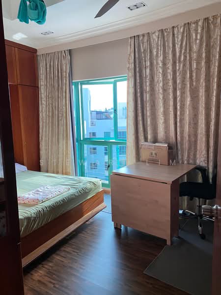 Southaven II, 33 Hindhede Walk, 4 Bedrooms, 3,789 sqft, Condominium For Rent, by Stewart Lim, 500104879 - Bedroom - PropertyGuru.com.sg