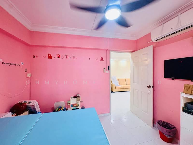 723 Jurong West Avenue 5, 723 Jurong West Avenue 5, 4 Bedrooms, 1,302 sqft, HDB Flat For Sale, by STEVEN NG, 500104900 - Bedroom - PropertyGuru.com.sg