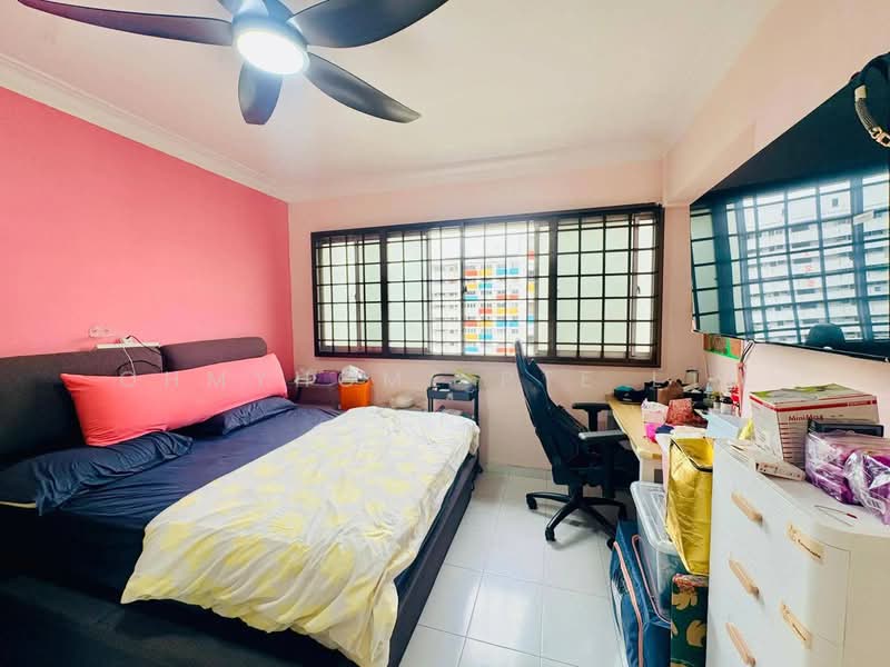 723 Jurong West Avenue 5, 723 Jurong West Avenue 5, 4 Bedrooms, 1,302 sqft, HDB Flat For Sale, by STEVEN NG, 500104900 - Bedroom - PropertyGuru.com.sg