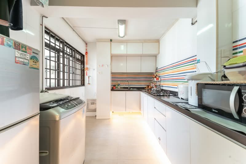 724 Clementi West Street 2, 724 Clementi West Street 2, 3 Bedrooms, 1,270 sqft, HDB Flat For Sale, by Chua Le Bing, 500104914 - Kitchen - PropertyGuru.com.sg