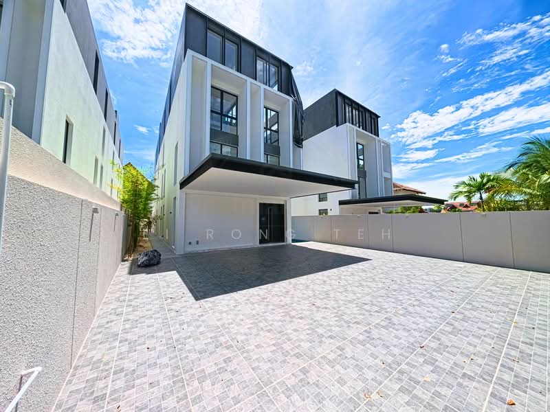 ❤️ LAST HOME LEFT! BRAND NEW COLLECTION OF 3 DETACHED BUNGALOW!, Lynwood Grove / Braddell, 6 Bedrooms, 9,355 sqft, Detached House For Sale, by Li Rong Teh, 500104923 - Exterior - PropertyGuru.com.sg