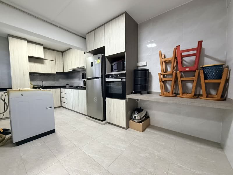 357 Clementi Avenue 2, 357 Clementi Avenue 2, 3 Bedrooms, 1,259 sqft, HDB Flat For Rent, by Isa Ho, 500104939 - Kitchen - PropertyGuru.com.sg