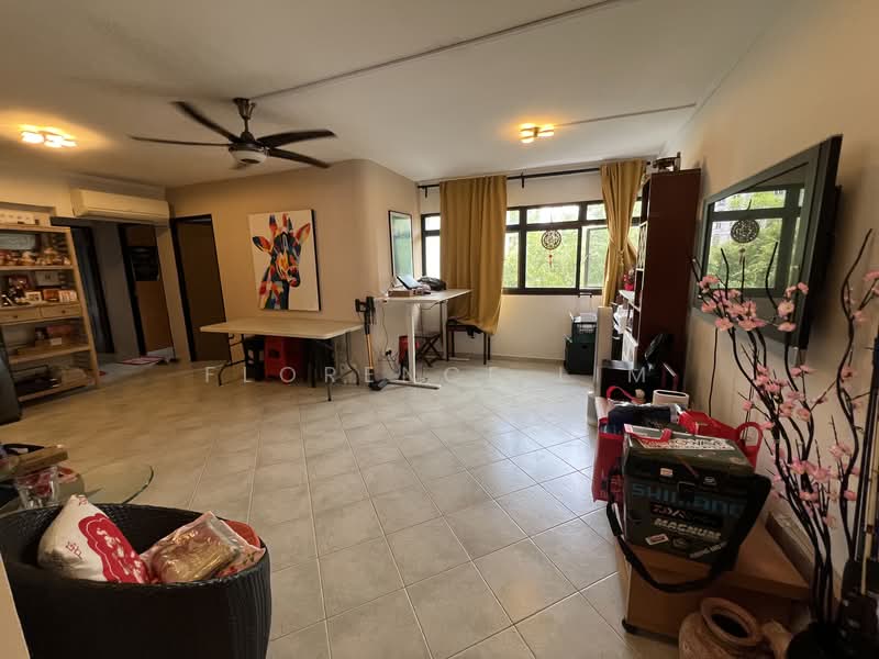 141 Rivervale Street, 141 Rivervale Street, 3 Bedrooms, 1,076 sqft, HDB Flat For Sale, by Florence Lim, 500104943 - Living Room - PropertyGuru.com.sg