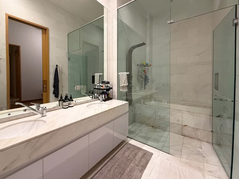 Belle Vue Residences, 31 Oxley Walk, 3 Bedrooms, 2,260 sqft, Condominium For Sale, by Audrey Tan, 500104958 - Bathroom - PropertyGuru.com.sg