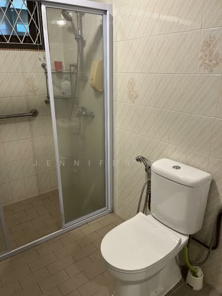 Jalan Mariam, , 3 Bedrooms, 2,500 sqft, Detached House For Rent, by Jennifer Tan, 500104980 - Bathroom - PropertyGuru.com.sg