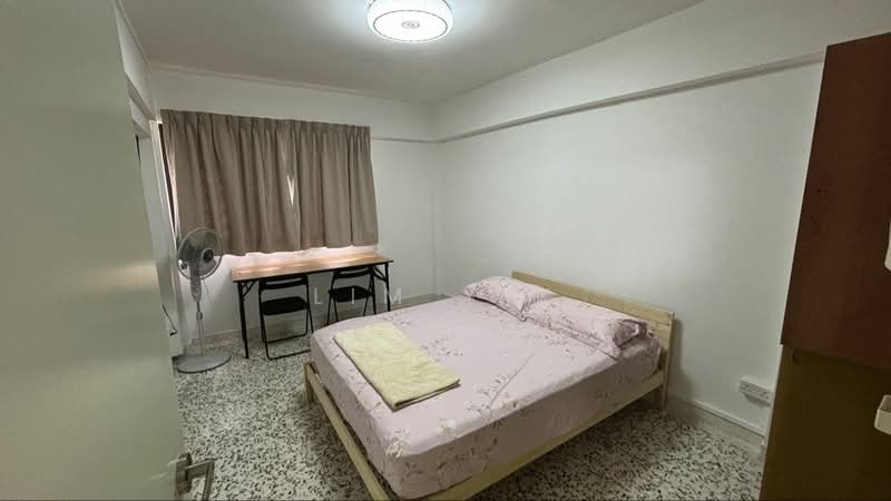 712 Clementi West Street 2, 712 Clementi West Street 2, 3 Bedrooms, 979 sqft, HDB Flat For Rent, by Lim Y X, 500104985 - Bedroom - PropertyGuru.com.sg
