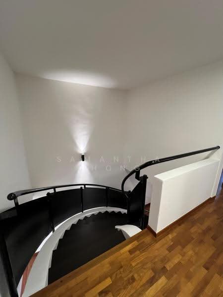 Rare Ground floor 3 Bed Duplex Unit! 1KM to ACS, SCGS, SJI, Newton / Novena, 3 Bedrooms, 2,271 sqft, Walk-up Apartment For Rent, by Samantha Chong, 500105001 - Interior - PropertyGuru.com.sg