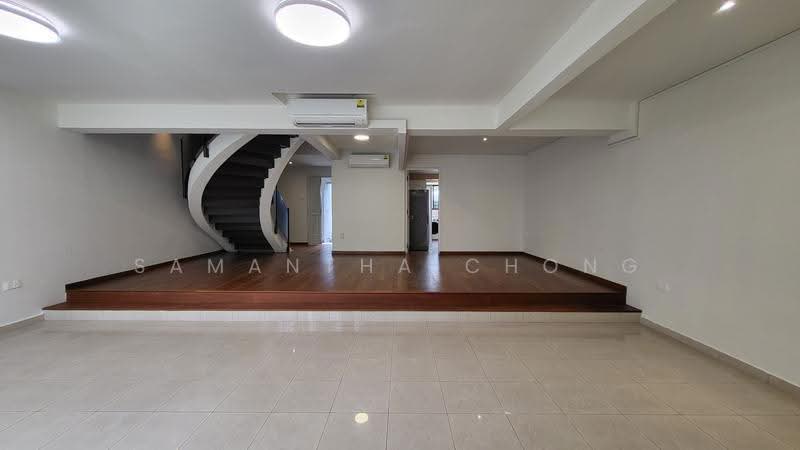 Rare Ground floor 3 Bed Duplex Unit! 1KM to ACS, SCGS, SJI, Newton / Novena, 3 Bedrooms, 2,271 sqft, Walk-up Apartment For Rent, by Samantha Chong, 500105001 - Interior - PropertyGuru.com.sg