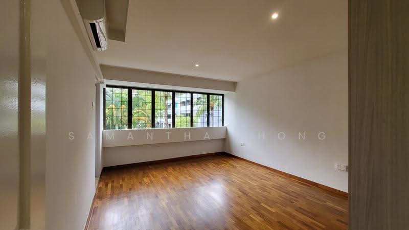 Rare Ground floor 3 Bed Duplex Unit! 1KM to ACS, SCGS, SJI, Newton / Novena, 3 Bedrooms, 2,271 sqft, Walk-up Apartment For Rent, by Samantha Chong, 500105001 - Living Room - PropertyGuru.com.sg