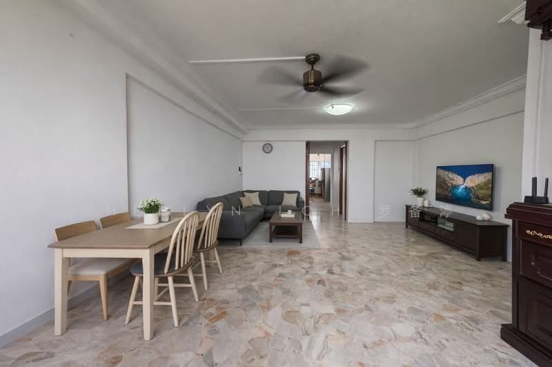 701 Bedok Reservoir Road, 701 Bedok Reservoir Road, 3 Bedrooms, 1,001 sqft, HDB Flat For Sale, by Sherlyn Loh 罗备渟, 500105003 - Living Room - PropertyGuru.com.sg