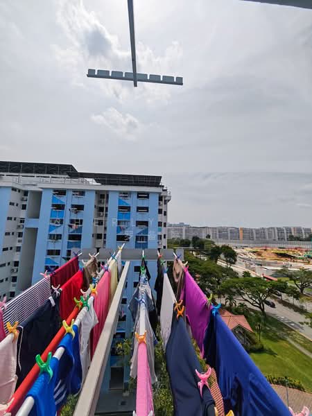 701 Bedok Reservoir Road, 701 Bedok Reservoir Road, 3 Bedrooms, 1,001 sqft, HDB Flat For Sale, by Sherlyn Loh 罗备渟, 500105003 - Exterior - PropertyGuru.com.sg