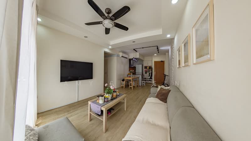 526D Costa Ris, 526D Pasir Ris Street 51, 3 Bedrooms, 1,001 sqft, HDB Flat For Sale, by Amy Syireen, 500105008 - Living Room - PropertyGuru.com.sg