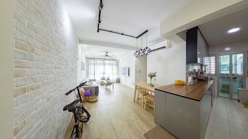 526D Costa Ris, 526D Pasir Ris Street 51, 3 Bedrooms, 1,001 sqft, HDB Flat For Sale, by Amy Syireen, 500105008 - Living Room - PropertyGuru.com.sg