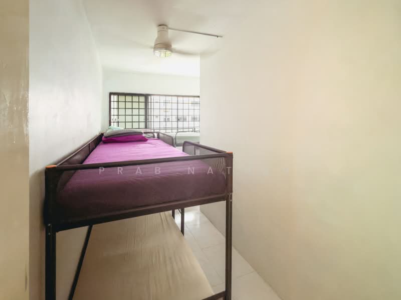 567 Pasir Ris Street 51, 567 Pasir Ris Street 51, 4 Bedrooms, 1,324 sqft, HDB Flat For Sale, by Prab Nathan, 500105011 - Bedroom - PropertyGuru.com.sg