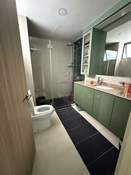 Flame Tree Park, 1 Sin Ming Avenue, 3 Bedrooms, 1,830 sqft, Condominium For Rent, by Louise Tan, 500105013 - Bathroom - PropertyGuru.com.sg