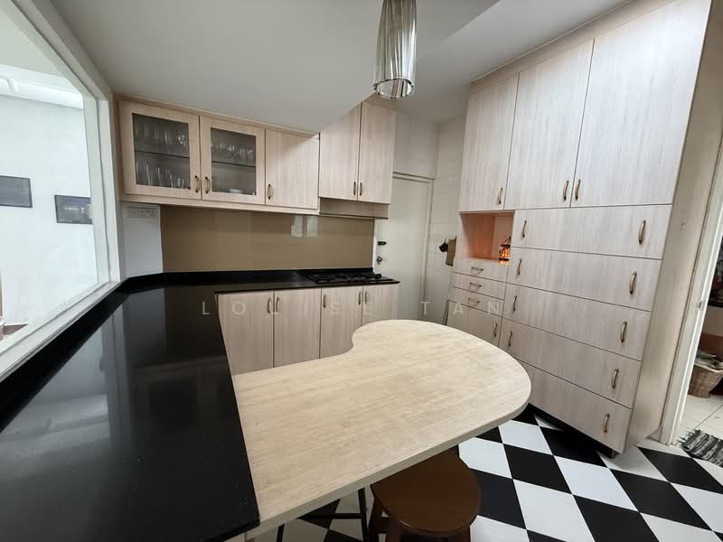 Flame Tree Park, 1 Sin Ming Avenue, 3 Bedrooms, 1,830 sqft, Condominium For Rent, by Louise Tan, 500105013 - Kitchen - PropertyGuru.com.sg