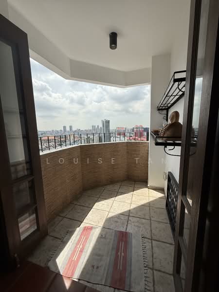 Flame Tree Park, 1 Sin Ming Avenue, 3 Bedrooms, 1,830 sqft, Condominium For Rent, by Louise Tan, 500105013 - Balcony - PropertyGuru.com.sg