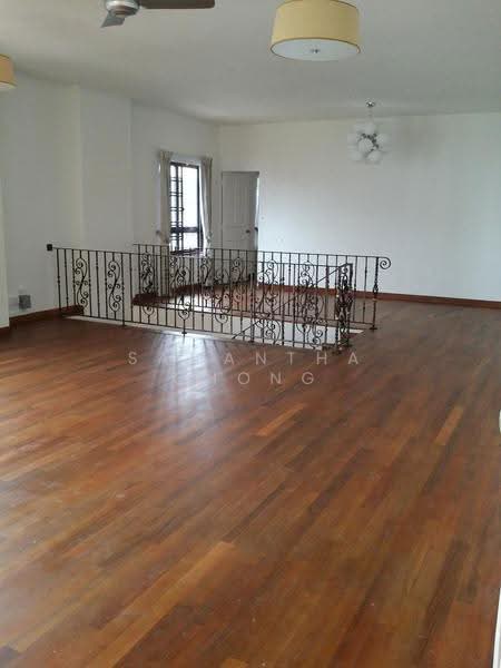 1KM to Taonan and Tanjong Katong Pri, Spacious Penthouse unit!, East Coast / Marine Parade, 4 Bedrooms, 2,776 sqft, Apartment For Rent, by Samantha Chong, 500105017 - Living Room - PropertyGuru.com.sg