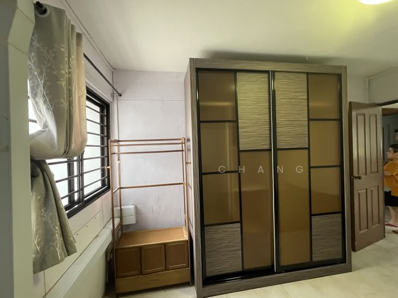 242 Bukit Batok East Avenue 5, 242 Bukit Batok East Avenue 5, Room Rental, 150 sqft, HDB Flat For Rent, by Flossie Chang, 500105023 - Interior - PropertyGuru.com.sg