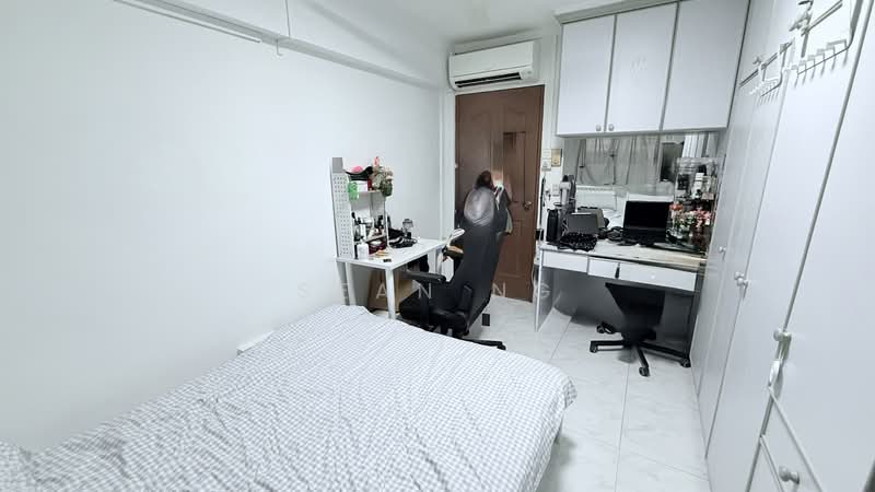 646 Ang Mo Kio Avenue 6, 646 Ang Mo Kio Avenue 6, 3 Bedrooms, 807 sqft, HDB Flat For Sale, by Sean Ng, 500105037 - Bedroom - PropertyGuru.com.sg