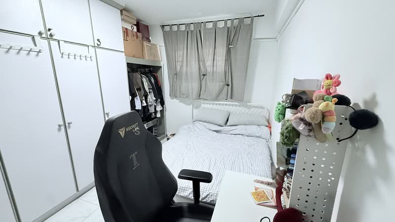 646 Ang Mo Kio Avenue 6, 646 Ang Mo Kio Avenue 6, 3 Bedrooms, 807 sqft, HDB Flat For Sale, by Sean Ng, 500105037 - Bedroom - PropertyGuru.com.sg