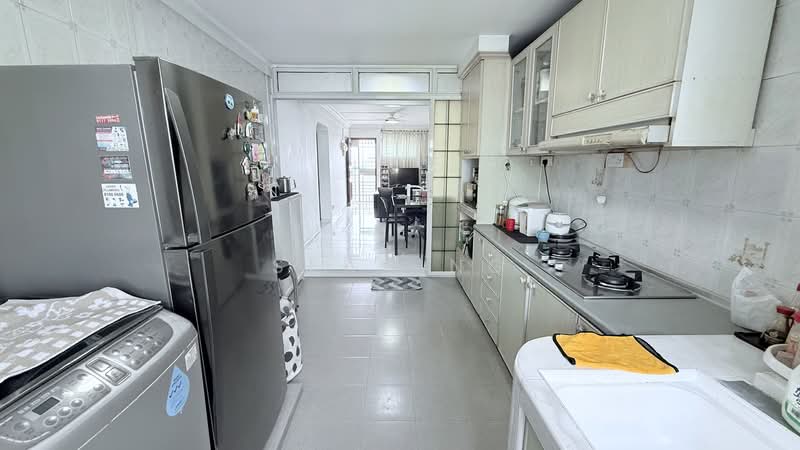 646 Ang Mo Kio Avenue 6, 646 Ang Mo Kio Avenue 6, 3 Bedrooms, 807 sqft, HDB Flat For Sale, by Sean Ng, 500105037 - Kitchen - PropertyGuru.com.sg