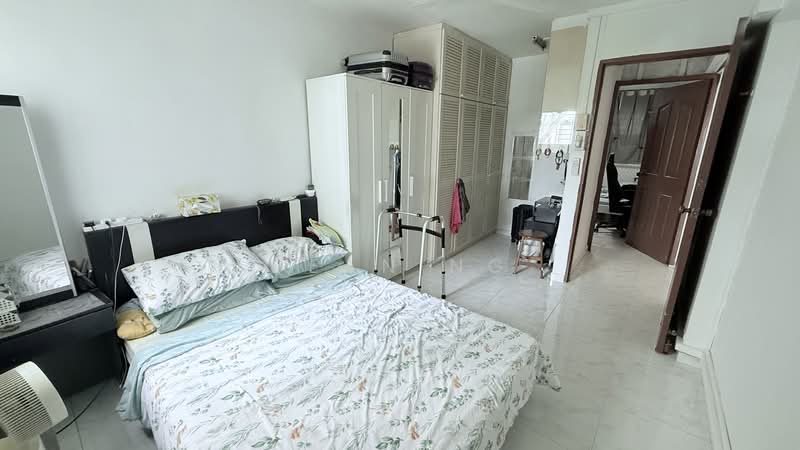 646 Ang Mo Kio Avenue 6, 646 Ang Mo Kio Avenue 6, 3 Bedrooms, 807 sqft, HDB Flat For Sale, by Sean Ng, 500105037 - Bedroom - PropertyGuru.com.sg