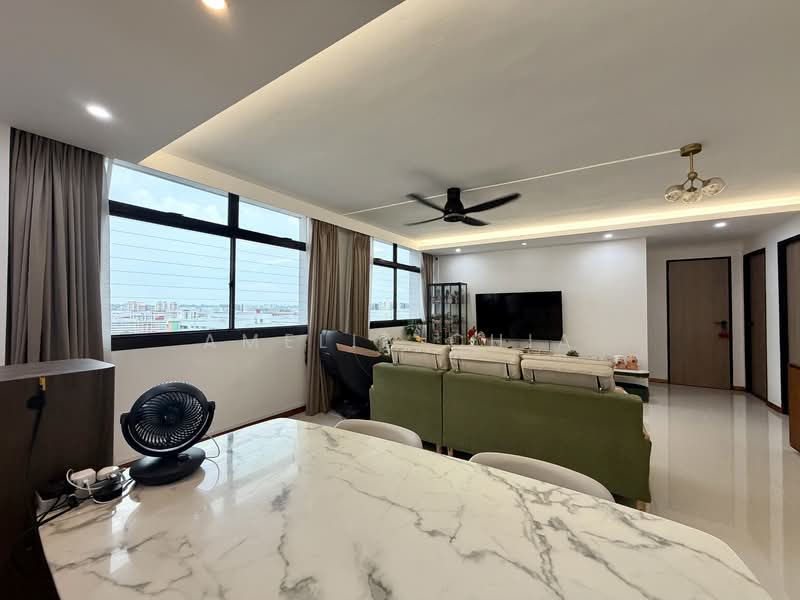 917 Hougang Avenue 9, 917 Hougang Avenue 9, 4 Bedrooms, 1,292 sqft, HDB Flat For Sale, by Amelia Chia, 500105066 - Living Room - PropertyGuru.com.sg