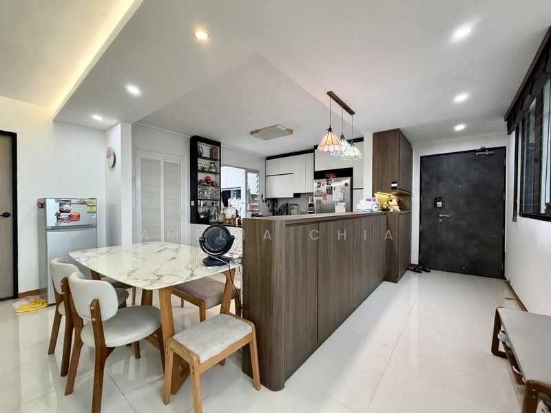 917 Hougang Avenue 9, 917 Hougang Avenue 9, 4 Bedrooms, 1,292 sqft, HDB Flat For Sale, by Amelia Chia, 500105066 - Kitchen - PropertyGuru.com.sg