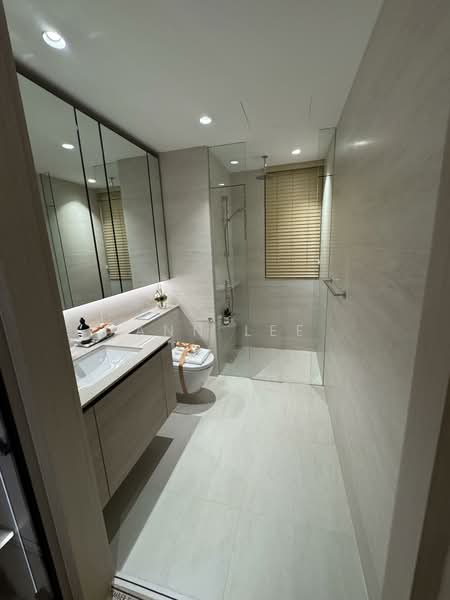 Narra Residences, 50 Dairy Farm Walk, 5 Bedrooms, 1,658 sqft, Condominium For Sale, by Ann Lee, 500105077 - Bathroom - PropertyGuru.com.sg