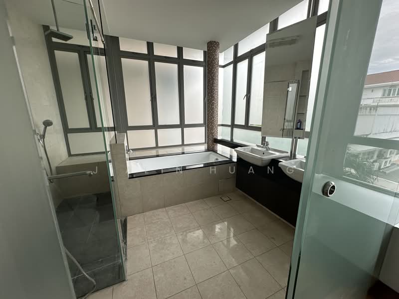 Kiara Ten, 54 Lorong Marzuki, 6 Bedrooms, 5,823 sqft, Cluster House For Sale, by Jialin Huang, 500105089 - Bathroom - PropertyGuru.com.sg