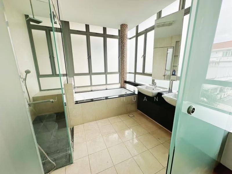 Kiara Ten, 54 Lorong Marzuki, Eunos / Geylang / Paya Lebar, 6 Bedrooms, 5,823 sqft, Cluster House For Sale, by Jialin Huang, 500105089 - Bathroom - PropertyGuru.com.sg