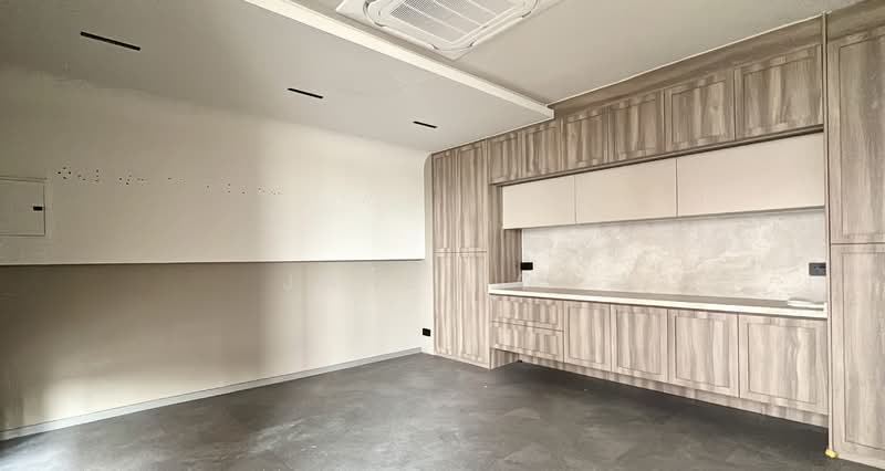 Joo Chiat Road, Joo Chiat Road, Onan Road, Tembeling Road, 250 sqft, Shop / Shophouse For Rent, by Jane Toh, 500105098 - Interior - CommercialGuru.com.sg