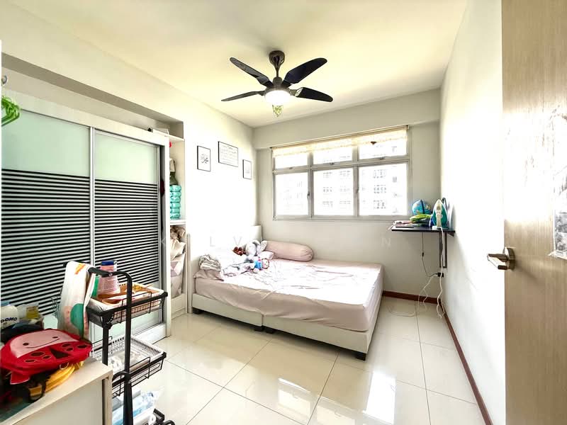 671A Yishun Avenue 4, 671A Yishun Avenue 4, 3 Bedrooms, 1,001 sqft, HDB Flat For Sale, by Kelvin Tan, 500105101 - Bedroom - PropertyGuru.com.sg
