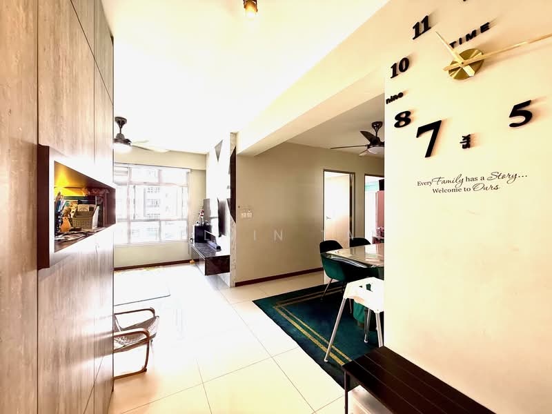 671A Yishun Avenue 4, 671A Yishun Avenue 4, 3 Bedrooms, 1,001 sqft, HDB Flat For Sale, by Kelvin Tan, 500105101 - Living Room - PropertyGuru.com.sg